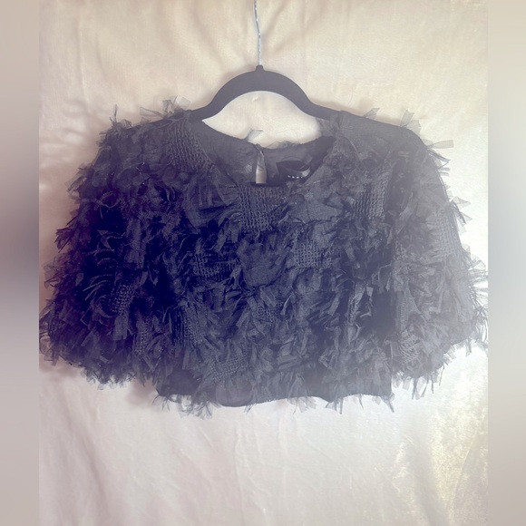 ENDLESS ROSE Gridded Mesh Feathered Cropped Top - Picture 5 of 11